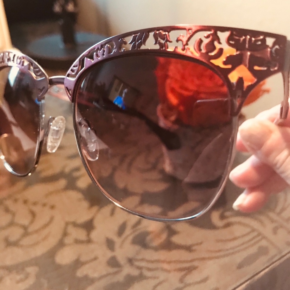 Cat Eye Sunglasses - Picture 2 of 4